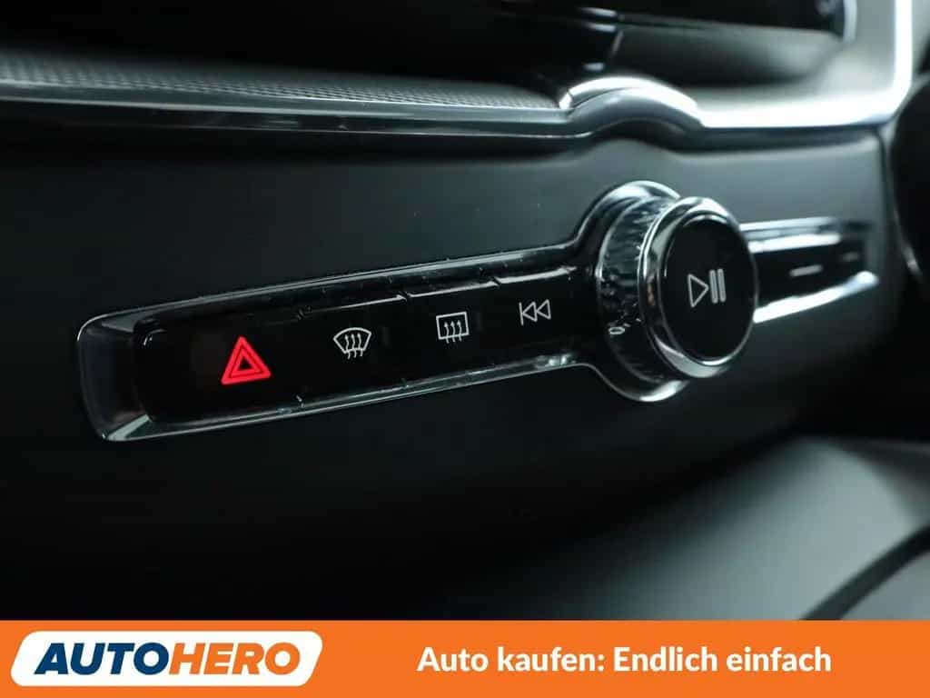 Volvo XC60 2.0 T5 R-Design AWD Aut.*NAVI*TEMPO*CAM* 12/2018-photo-23