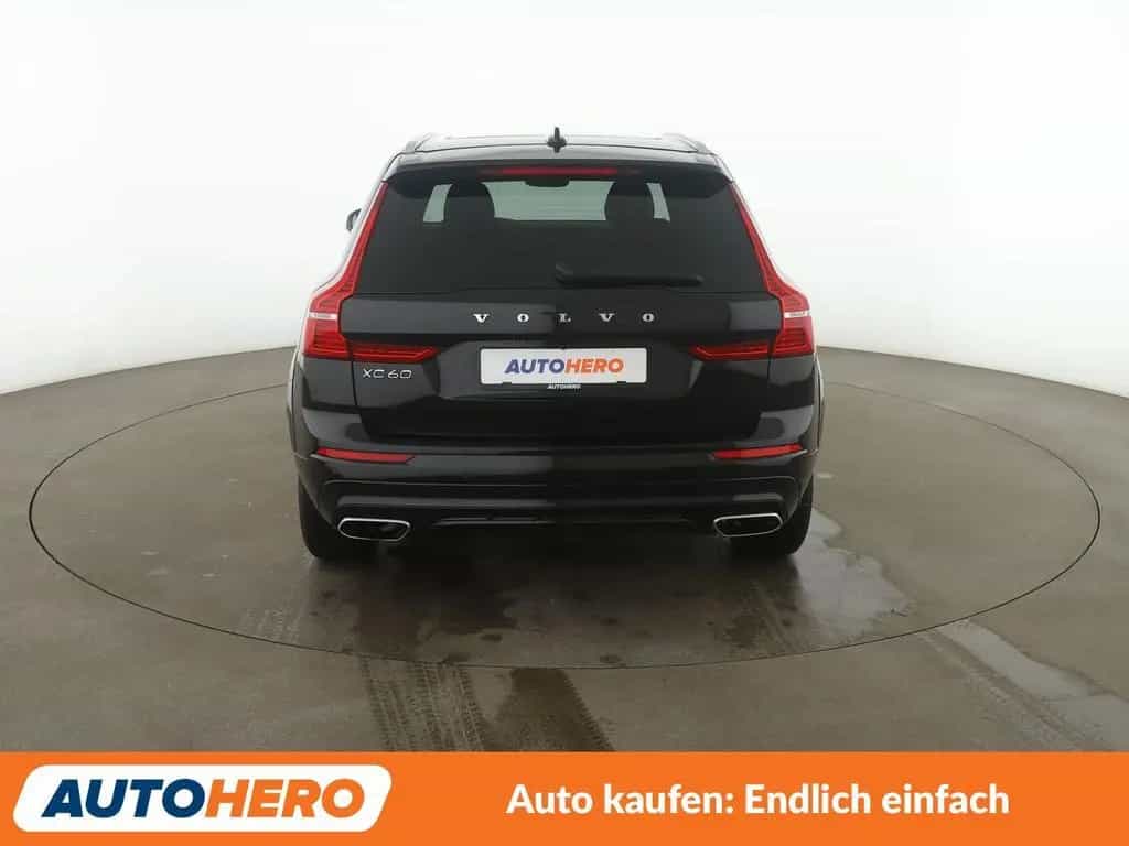 Volvo XC60 2.0 T5 R-Design AWD Aut.*NAVI*TEMPO*CAM* 12/2018-photo-4