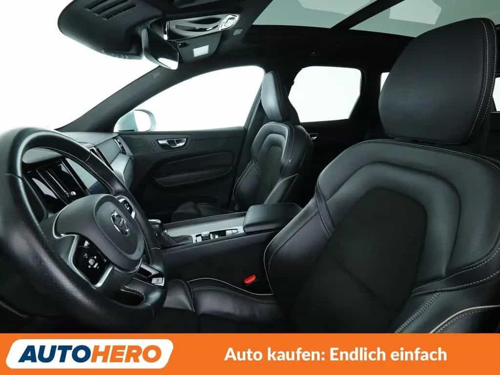 Volvo XC60 2.0 T5 R-Design AWD Aut.*NAVI*TEMPO*CAM* 12/2018-photo-9