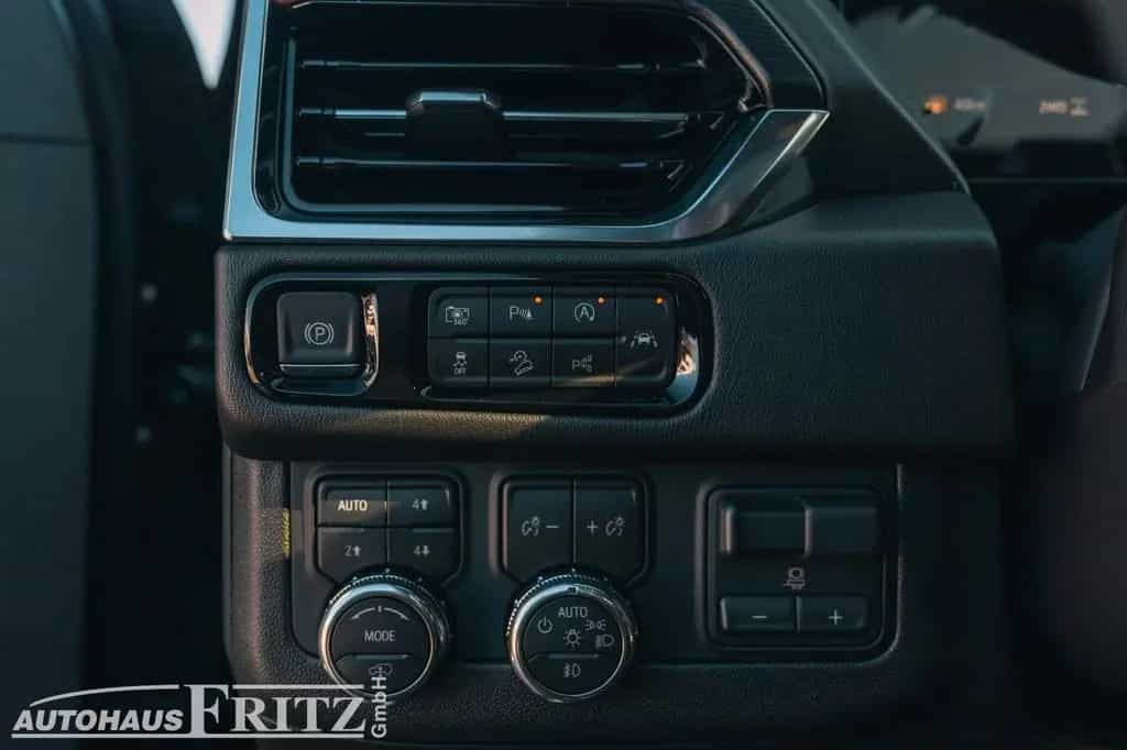 GMC Yukon Denali 4WD - 6,2l V8, TV null-photo-14