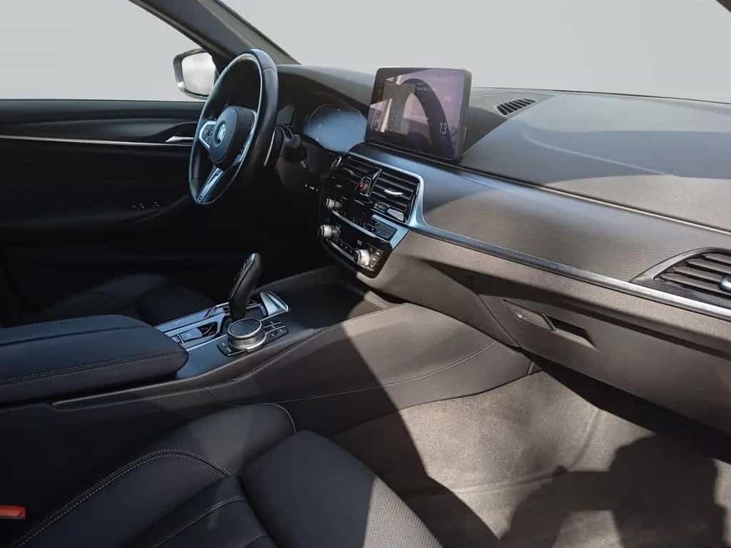 BMW 5 Series 520 d xDrive Touring M-Sport Aut. LKRDHZG+KLIMA+ 11/2021-photo-9