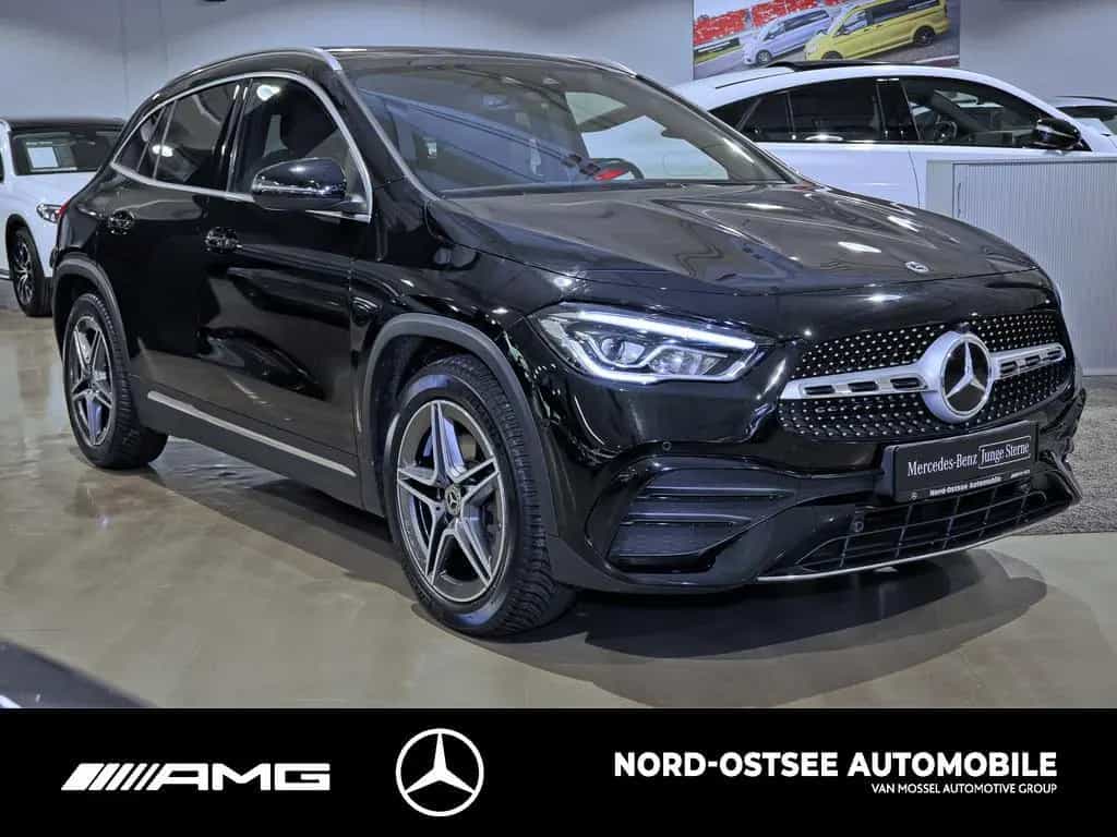 Mercedes-Benz GLA 250 4M AMG PANO PARKPAKET SOUND DAB LED NAVI 01/2021-photo-2