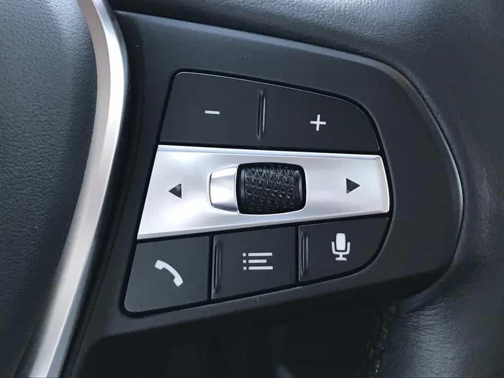 BMW 118 i Advantage DAB LED WLAN Tempomat Shz PDC 06/2024-photo-13