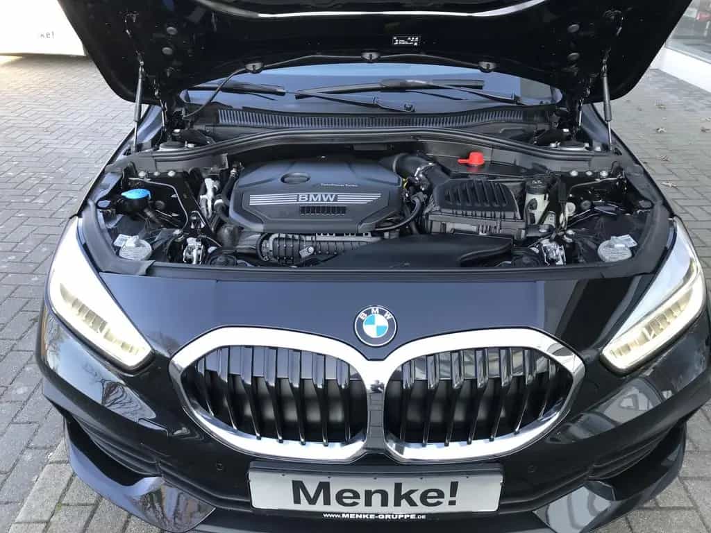 BMW 118 i Advantage DAB LED WLAN Tempomat Shz PDC 06/2024-photo-22