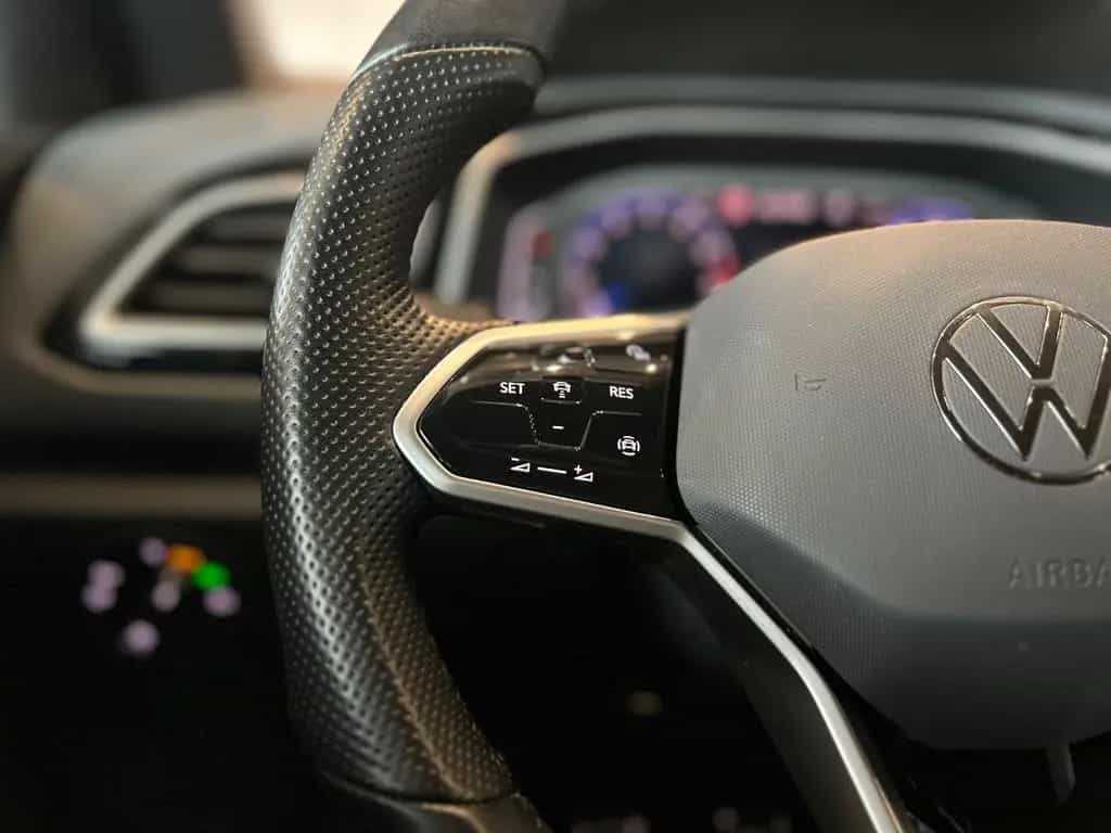 Volkswagen T-Roc R-Line/KAMERA/NAVI/AHK/LED-SCHEINWERFER 12/2022-photo-18