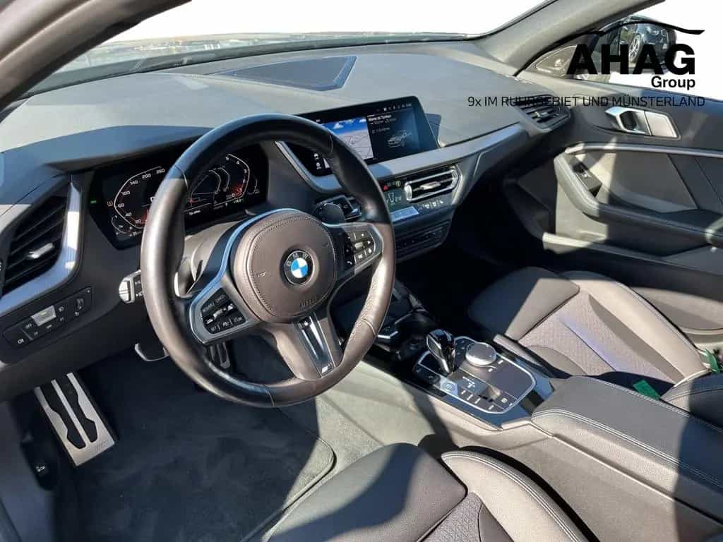 BMW M135 xDrive Limousine 12/2022-photo-7