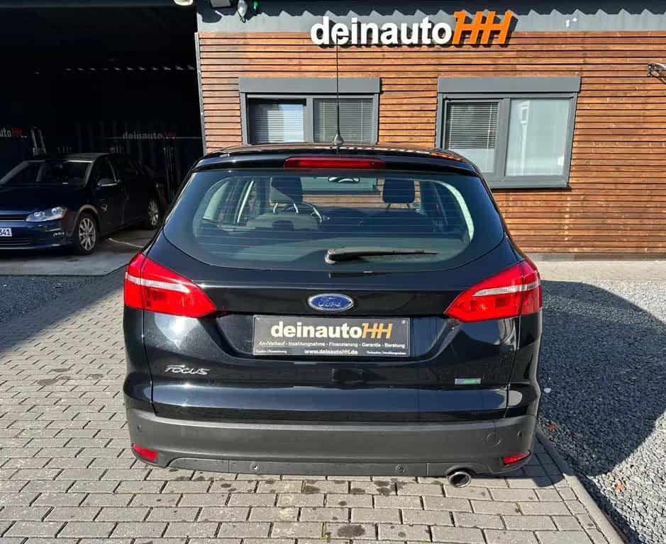 Ford Focus Turnier Titanium 05/2015-photo-8