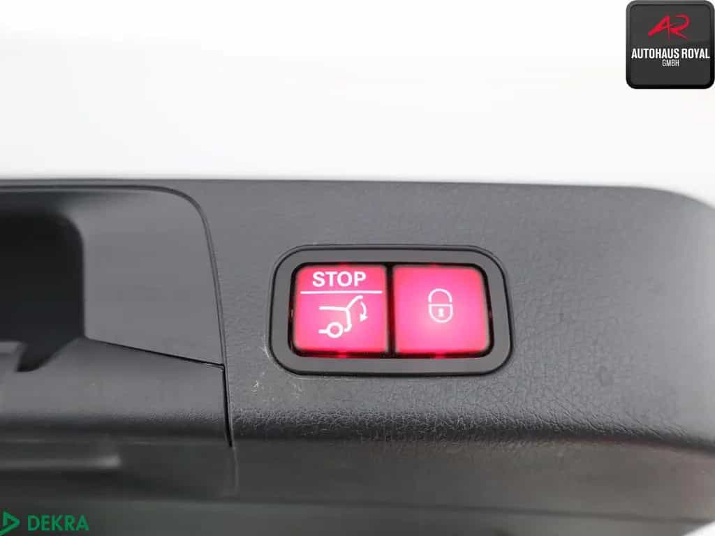 Mercedes-Benz GLB 250 4M AMG NIGHT 360GRAD,KEYLESS,DISTRONIC 02/2020-photo-23