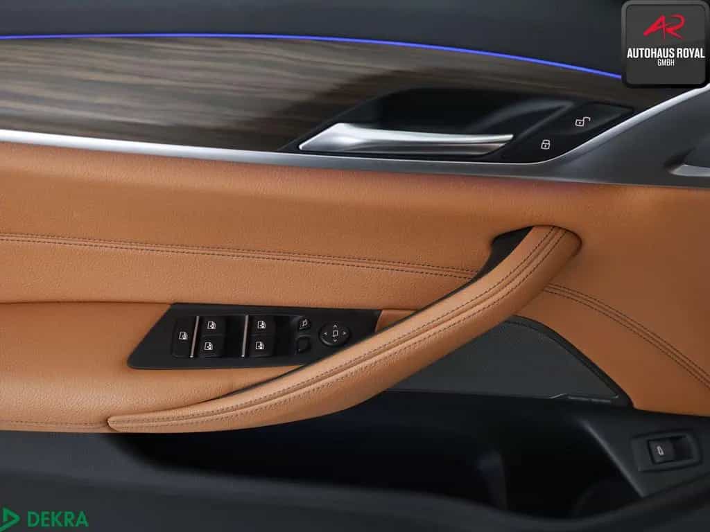 BMW 5 Series 530 i T SPORT LINE SHADOW KEYLESS,H/K,KAMERA,SH 09/2017-photo-13
