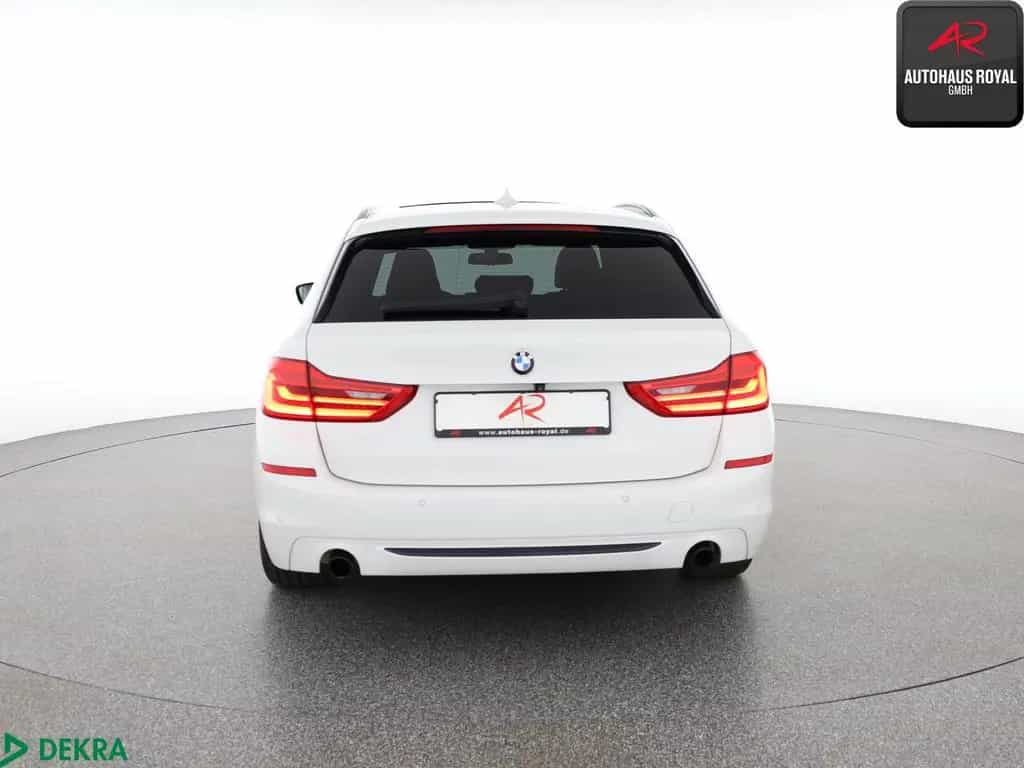 BMW 5 Series 530 i T SPORT LINE SHADOW KEYLESS,H/K,KAMERA,SH 09/2017-photo-3