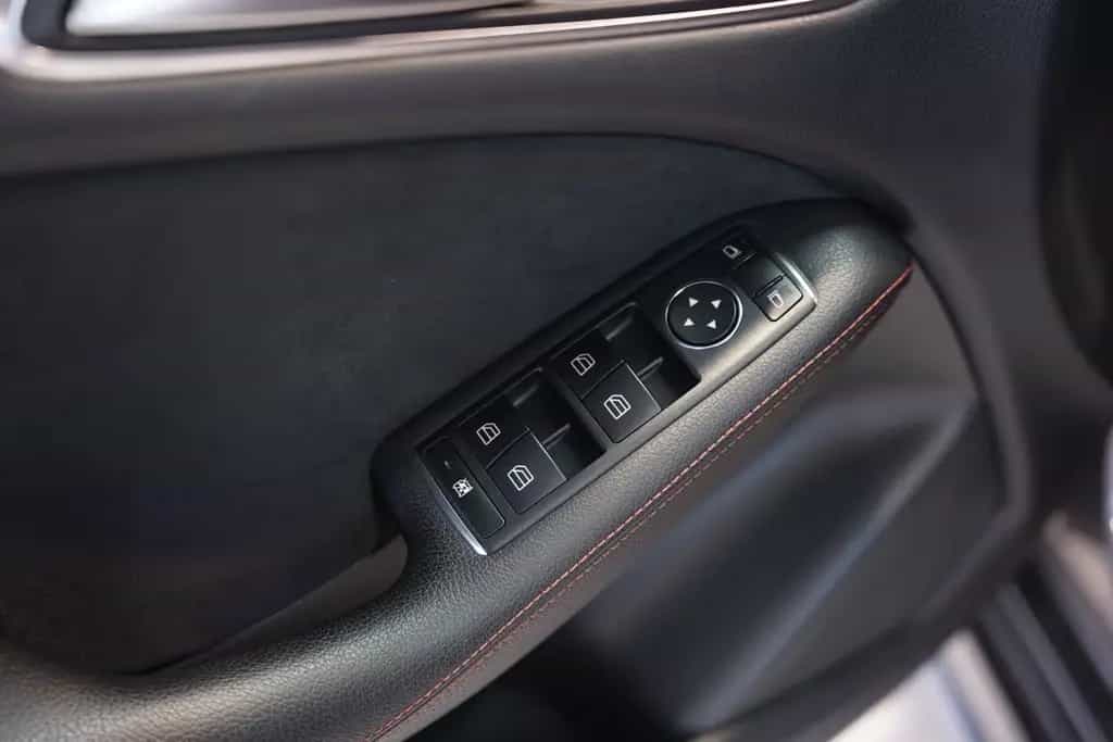 Mercedes-Benz B-Class 220 4M AMG Line 1.Hand *Pano *Kamera *Night 05/2018-photo-23