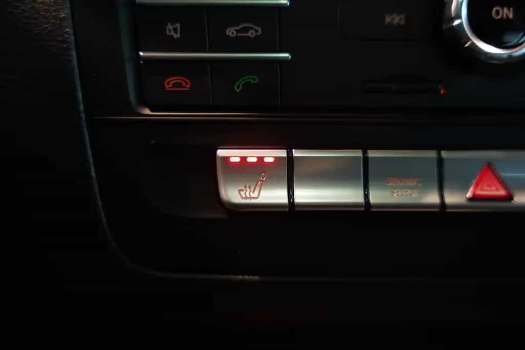 Mercedes-Benz B-Class 220 4M AMG Line 1.Hand *Pano *Kamera *Night 05/2018-photo-27