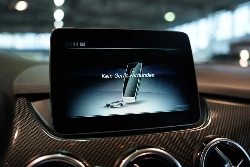 Mercedes-Benz B-Class 220 4M AMG Line 1.Hand *Pano *Kamera *Night 05/2018-photo-33