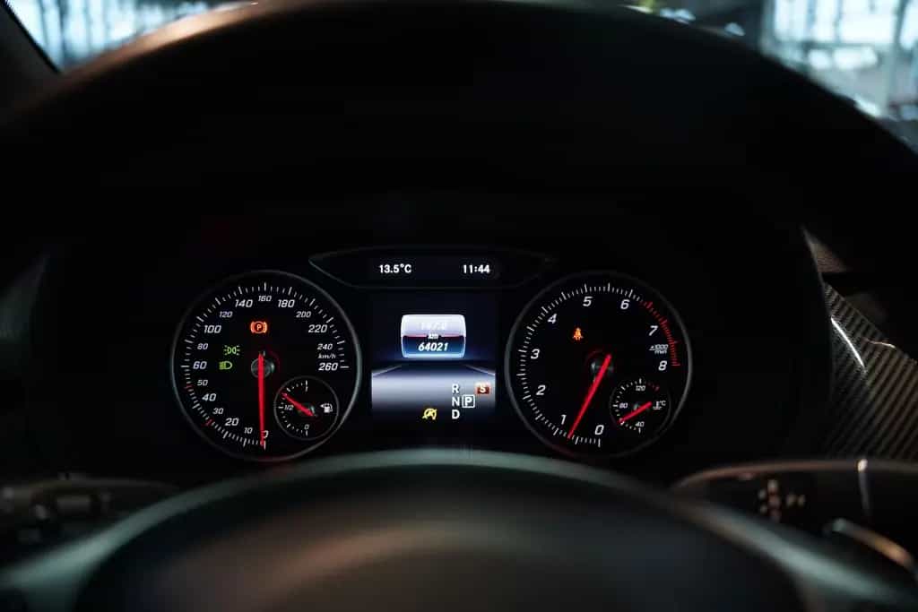 Mercedes-Benz B-Class 220 4M AMG Line 1.Hand *Pano *Kamera *Night 05/2018-photo-35