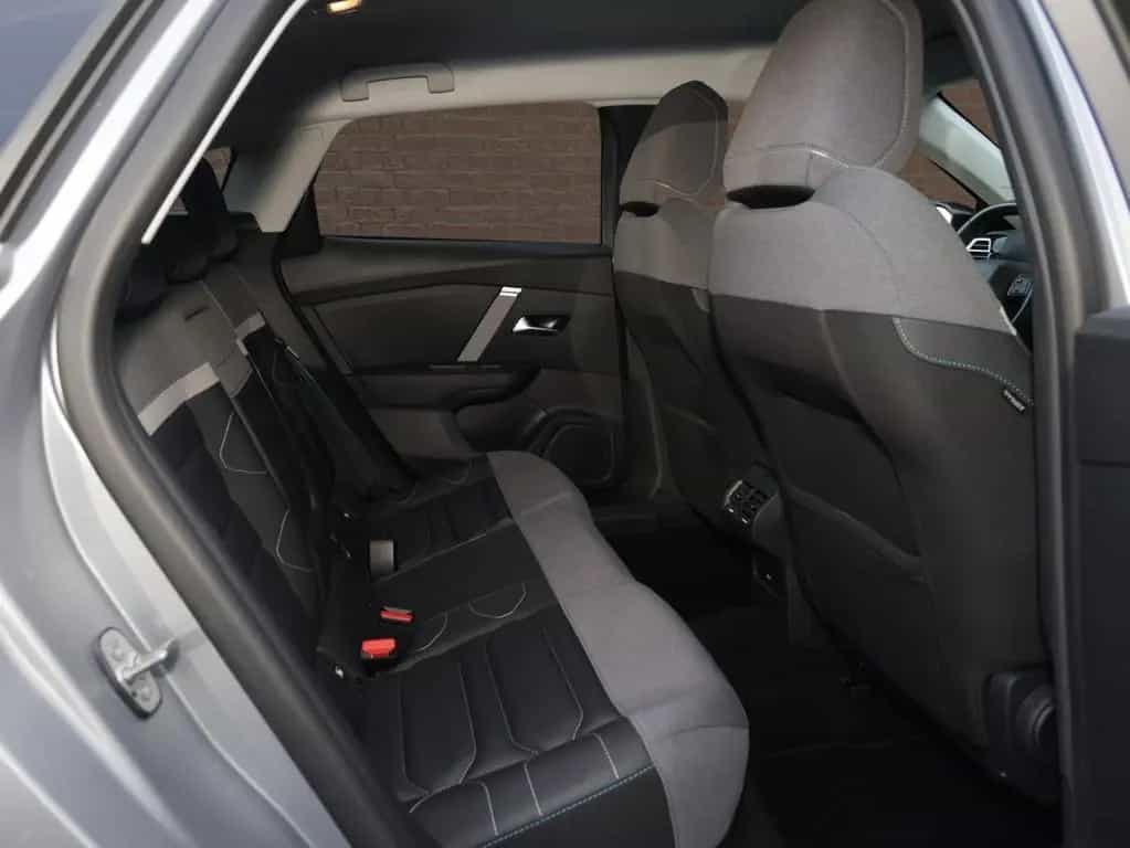 Citroën C4 PT 130 EAT 8 MAX 01/2024-photo-9