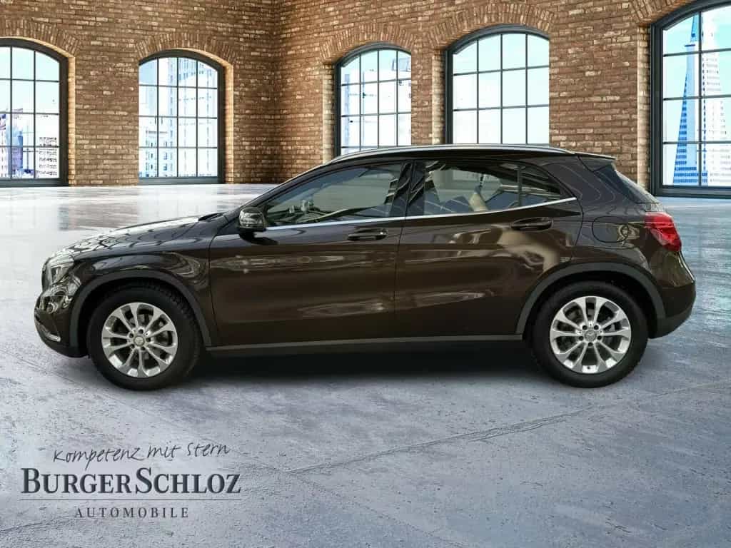 Mercedes-Benz GLA 180 Urban BiXenon KlimaA LM PDC ParkAss SHZ 09/2015-photo-7