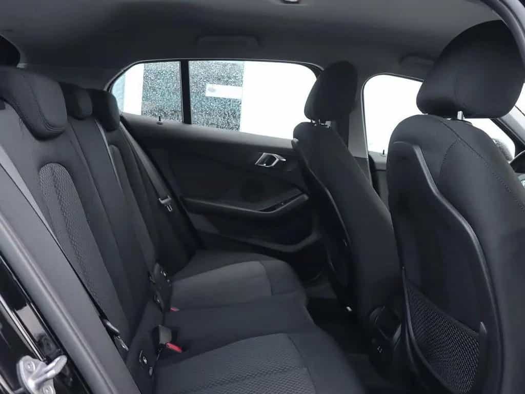 BMW 1 Series 118i Advantage Sitzheizung DAB LED 12/2022-photo-6