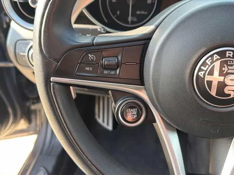 Alfa Romeo Giulia 2.2 Turbo AT8 180CV Super 12/2016-photo-13