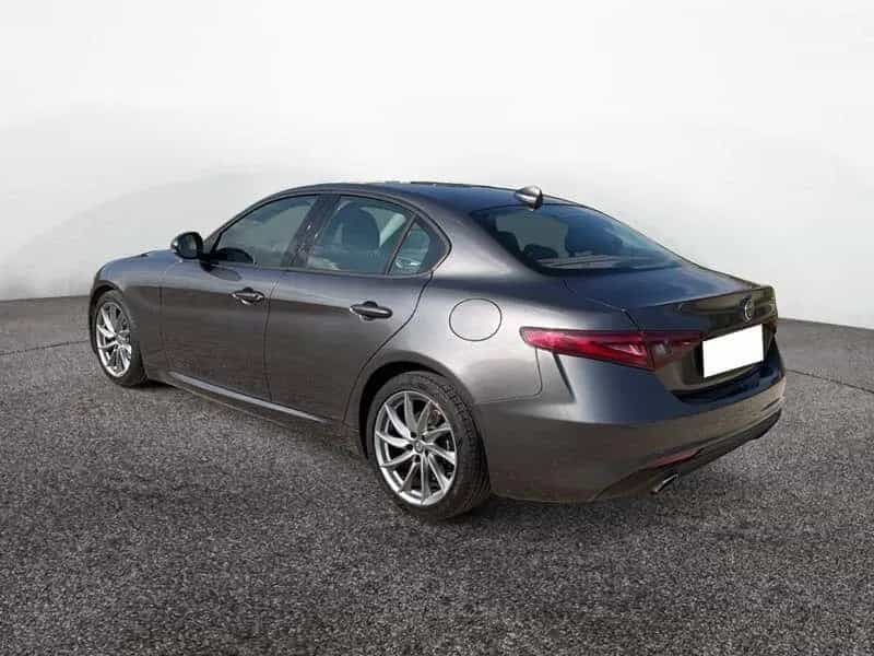 Alfa Romeo Giulia 2.2 Turbo AT8 180CV Super 12/2016-photo-2