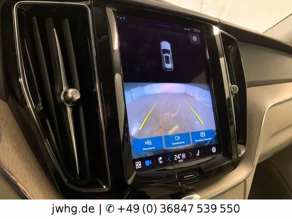 Volvo XC60 Core Leder Navi 18"ACC StandHz Kam 01/2023-photo-11