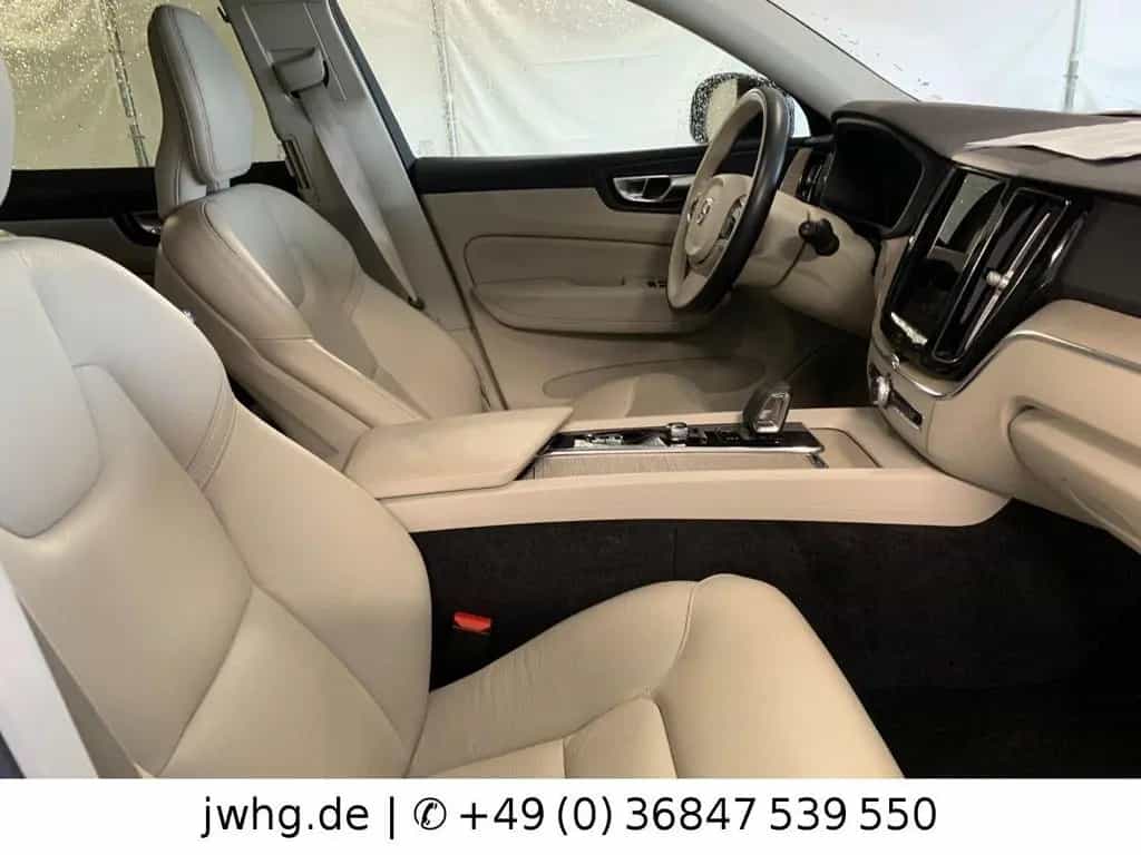 Volvo XC60 Core Leder Navi 18"ACC StandHz Kam 01/2023-photo-2