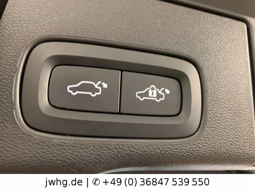 Volvo XC60 Core Leder Navi 18"ACC StandHz Kam 01/2023-photo-5