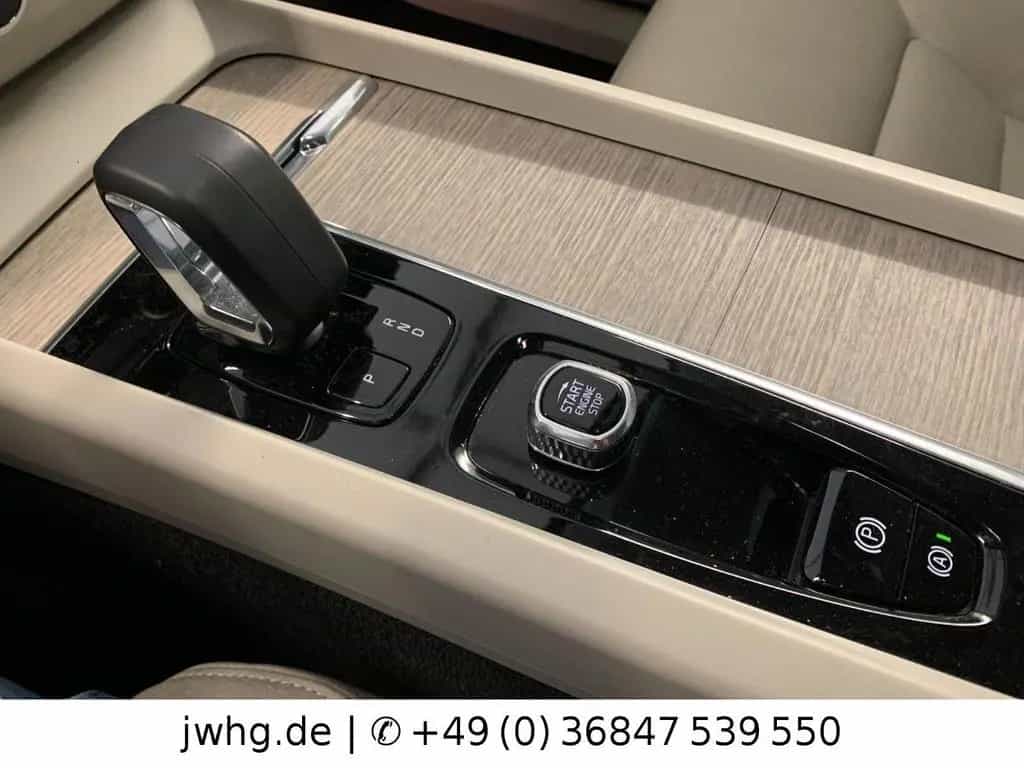 Volvo XC60 Core Leder Navi 18"ACC StandHz Kam 01/2023-photo-8