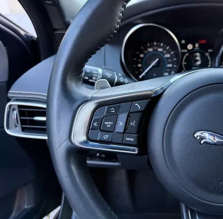 Jaguar XE 25d R-Sport AWD/HU neu/AUT/NAV/LED/KAM 09/2018-photo-13