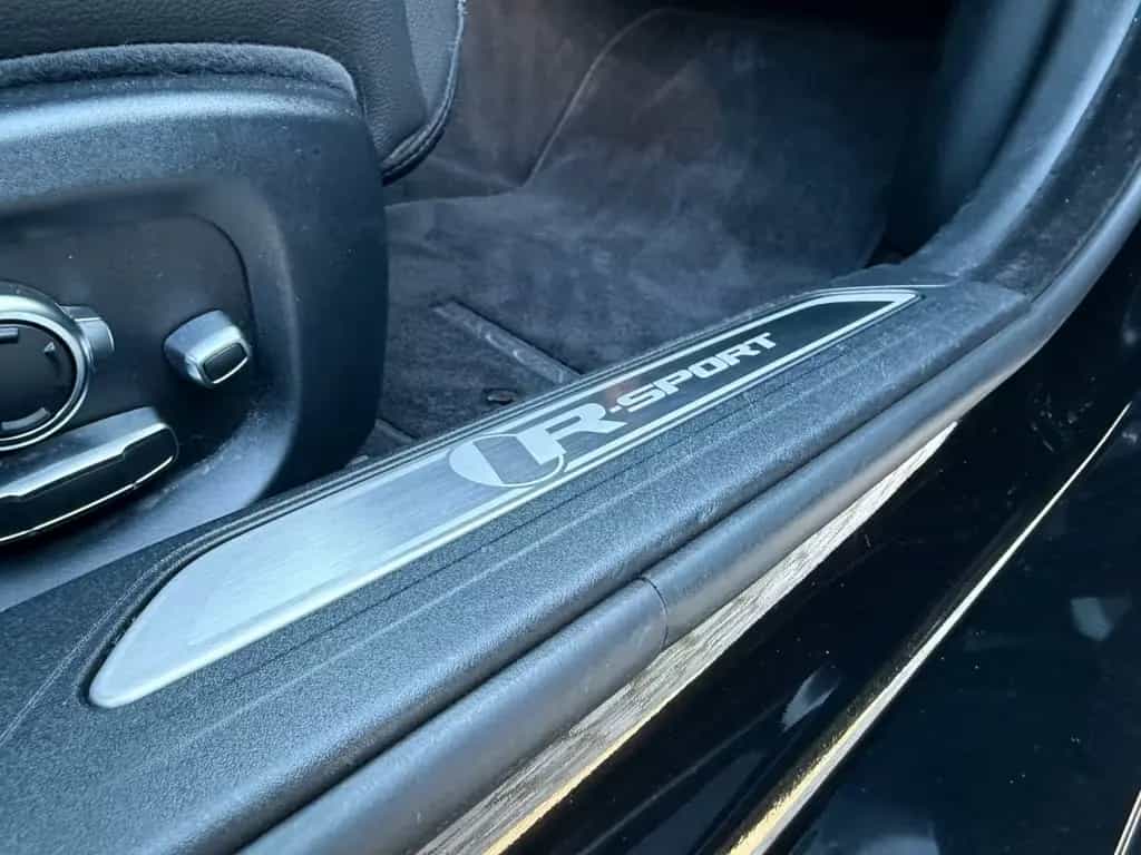 Jaguar XE 25d R-Sport AWD/HU neu/AUT/NAV/LED/KAM 09/2018-photo-25
