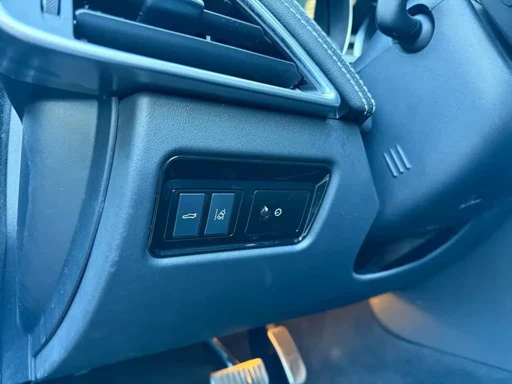 Jaguar XE 25d R-Sport AWD/HU neu/AUT/NAV/LED/KAM 09/2018-photo-8