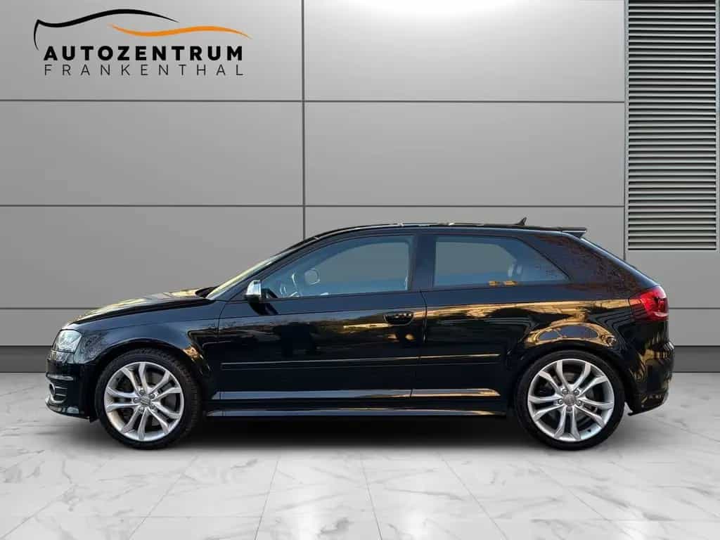 Audi S3 2.0 TFSI quattro 1.Hand SH-AUDI BOSE 12/2011-photo-2