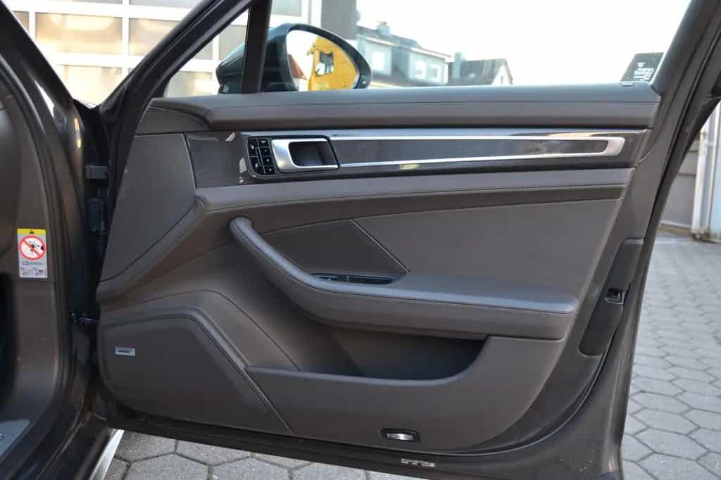 Porsche Panamera Turbo, SitzBelüft,Kamera,Bose,Carbon, 01/2017-photo-14