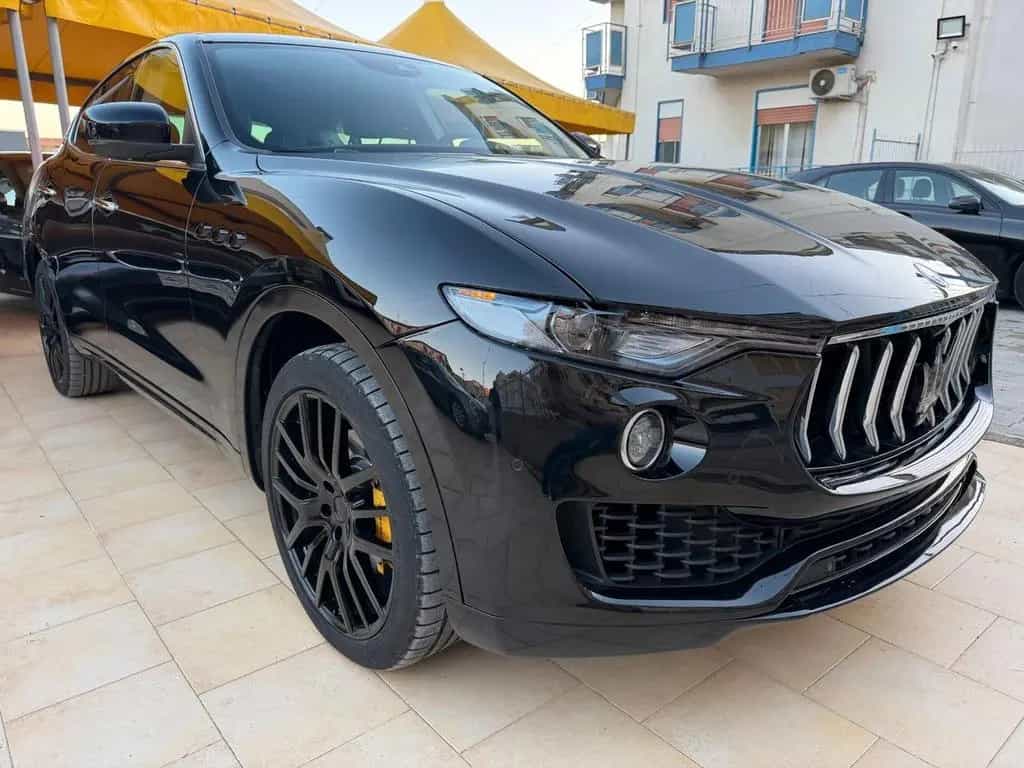 Maserati Levante V6 - Granlusso 03/2017-photo-0
