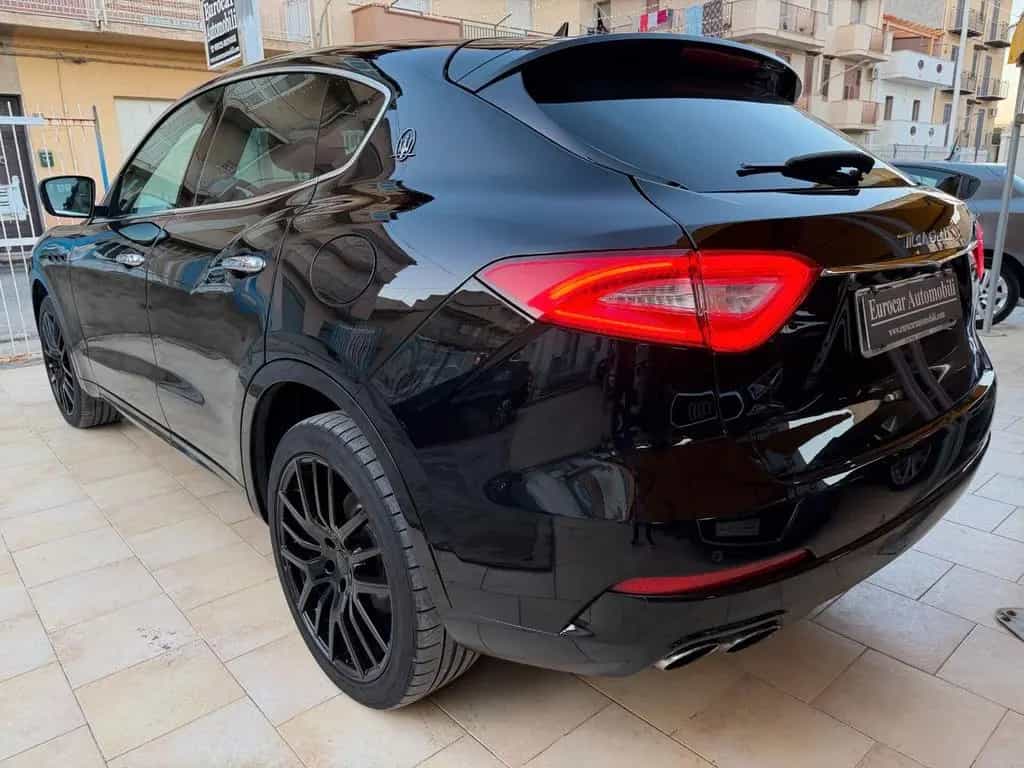 Maserati Levante V6 - Granlusso 03/2017-photo-4