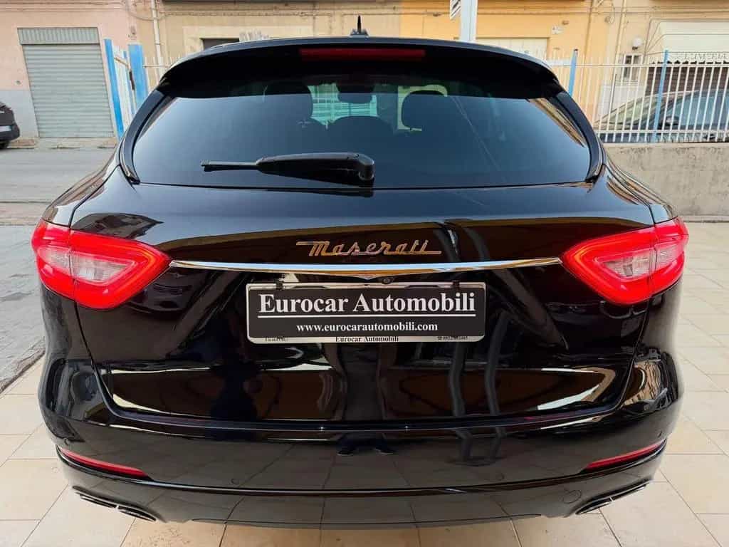 Maserati Levante V6 - Granlusso 03/2017-photo-5