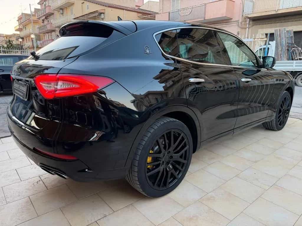 Maserati Levante V6 - Granlusso 03/2017-photo-8