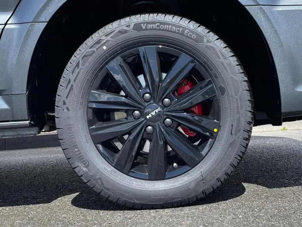 MAN TGE 3.200 L3H2 Kasten 4x4 Individual S ACC STHZ 02/2026-photo-29