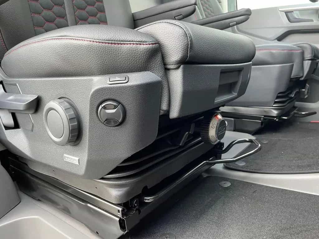 MAN TGE 3.200 L3H3 Kasten 4x4 Individual S ACC STHZ 02/2026-photo-14