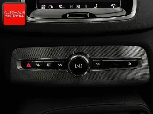 Volvo XC90 B5 D AWD Plus Bright 7SITZ+PANO+LUFT+AHK+ 08/2022-photo-28
