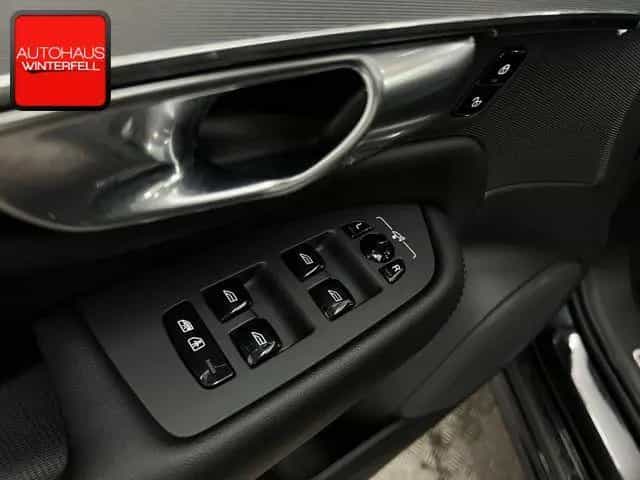Volvo XC90 B5 D AWD Plus Bright 7SITZ+PANO+LUFT+AHK+ 08/2022-photo-30