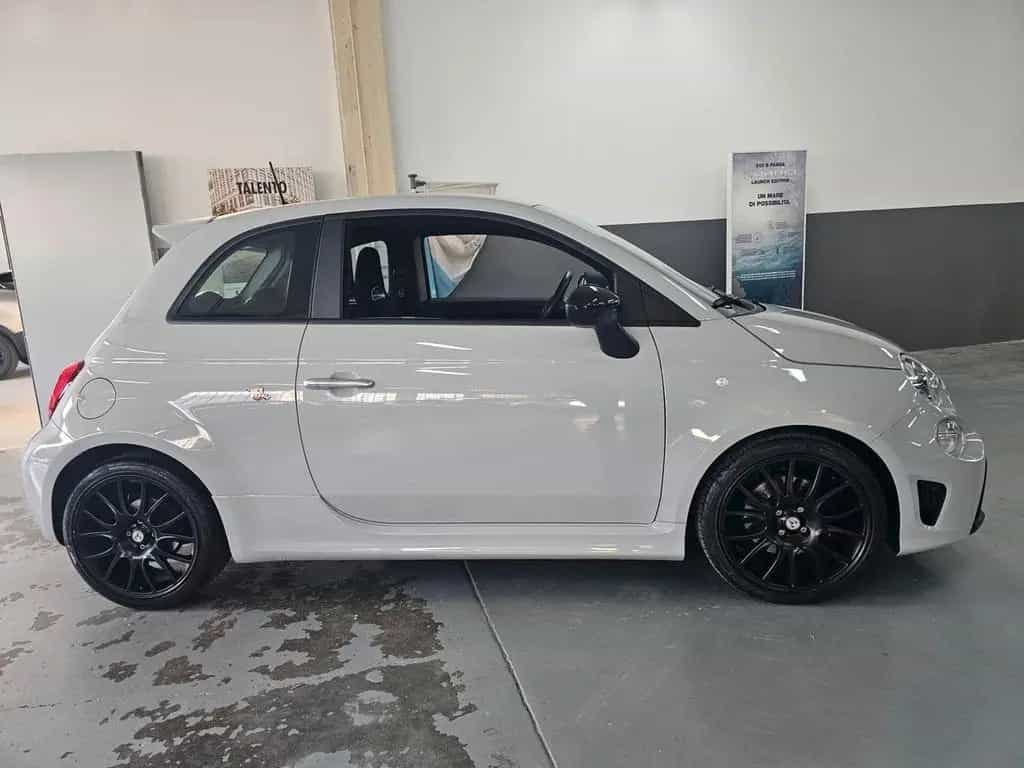 Abarth 595 1.4 Turbo T-Jet 165 CV 06/2022-photo-3