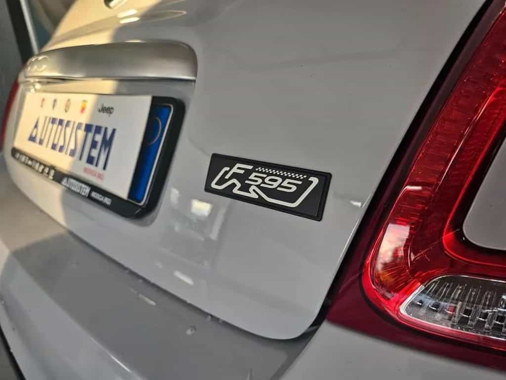 Abarth 595 1.4 Turbo T-Jet 165 CV 06/2022-photo-5