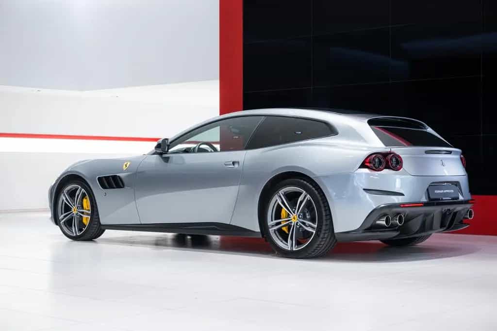 Ferrari GTC4Lusso V12 - Kroymans Ferrari 01/2017-photo-10