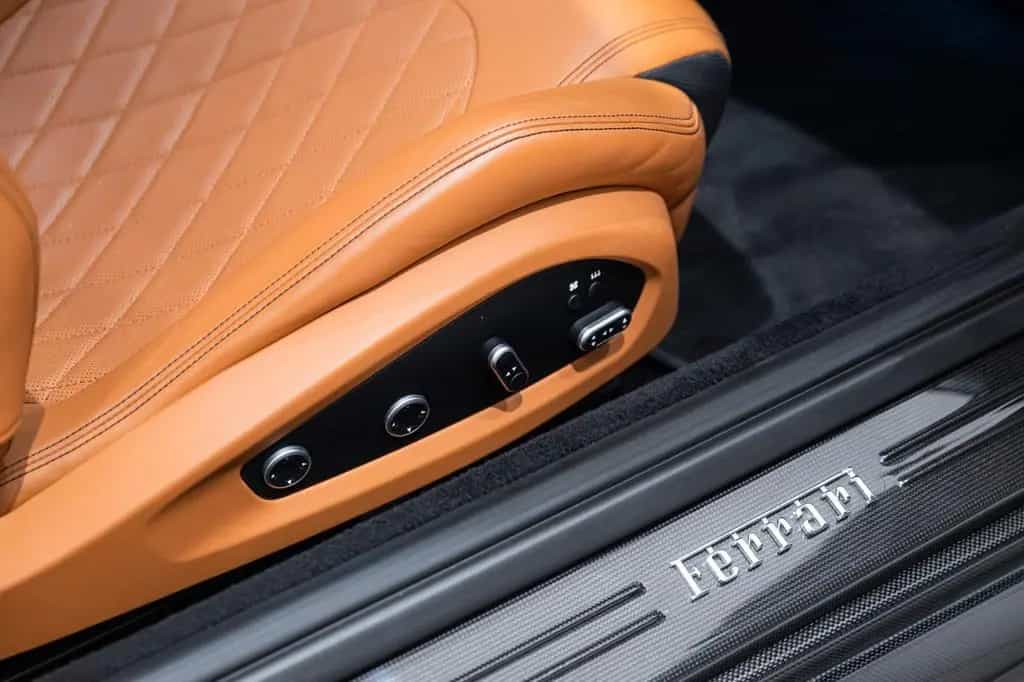 Ferrari GTC4Lusso V12 - Kroymans Ferrari 01/2017-photo-22