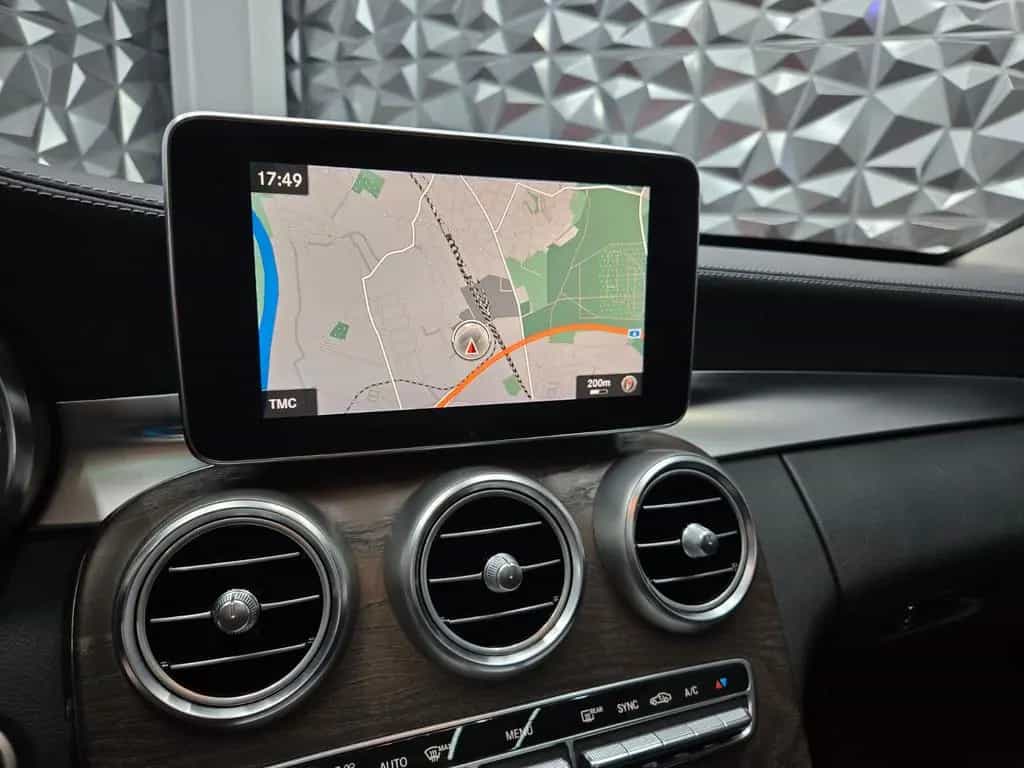 Mercedes-Benz C-Class 300 T 9G AMG Line Night Paket EXCLUSIVE 08/2017-photo-18