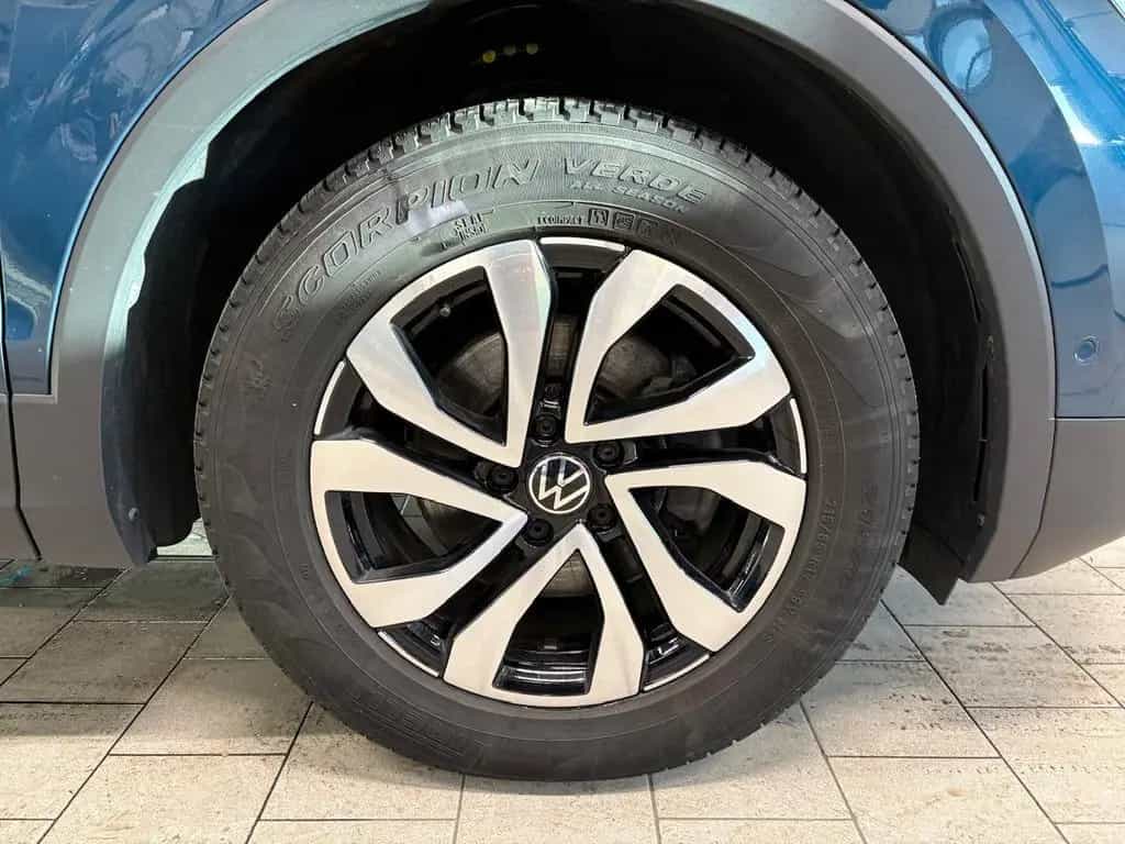 Volkswagen Tiguan Active 1.5 TSI DSG AHK NAVI RFK 03/2023-photo-12