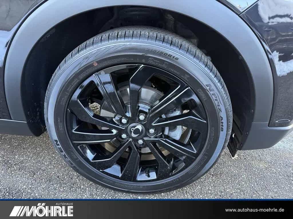 KGM Tivoli 1.5 P Blackline LED 18 Zoll Kamera Navi 07/2023-photo-5