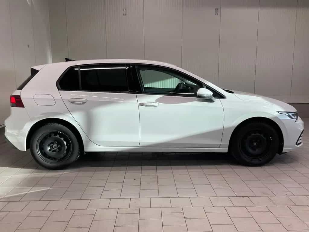 Volkswagen Golf VIII Life 1.5 TSI LED NAVI ACC SHZ 11/2022-photo-6