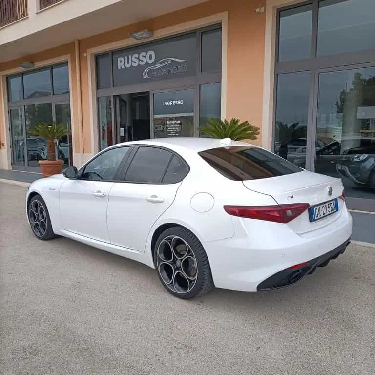 Alfa Romeo Giulia 2.2 Turbodiesel 210 CV AT8 AWD 05/2022-photo-2