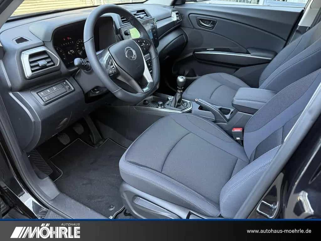 KGM Tivoli 1.5 P Core Rückfahrkamera Navigation PDC null-photo-5